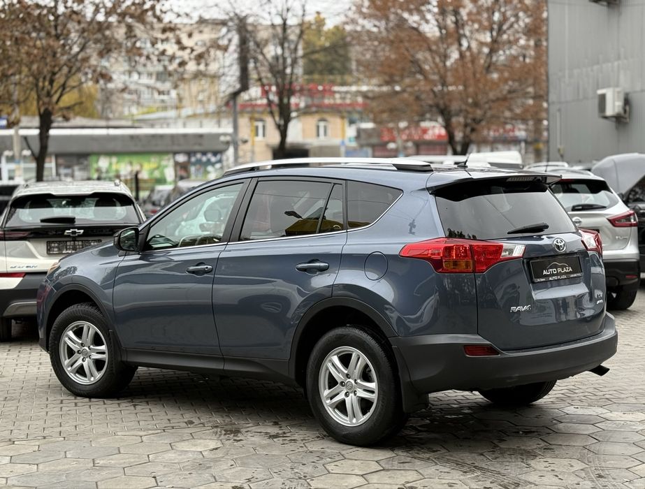 Toyota Rav 4 2013 год 2.5л 4WD Автомат