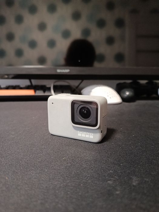 Go pro hero 7 white