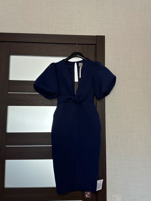 Плаття міді з неопрену з пишними рукавами asos