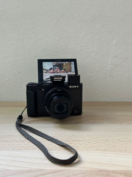Sony Cybershot DSC-HX90 V