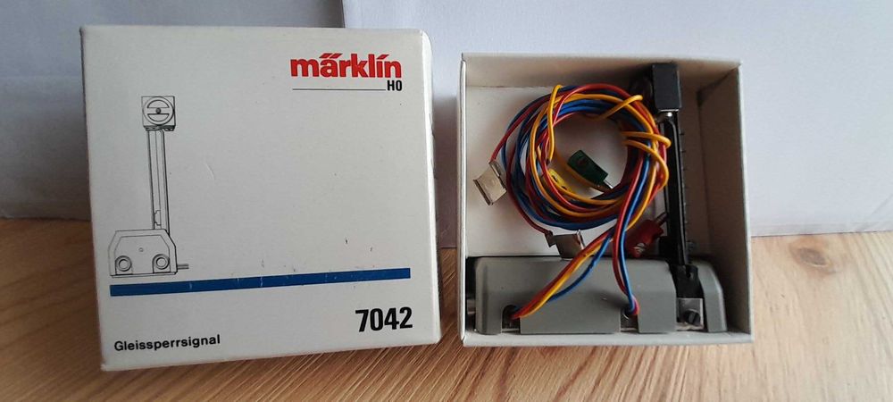 Sinal de manobras h0 -Marklin 7042- na sua caixa original