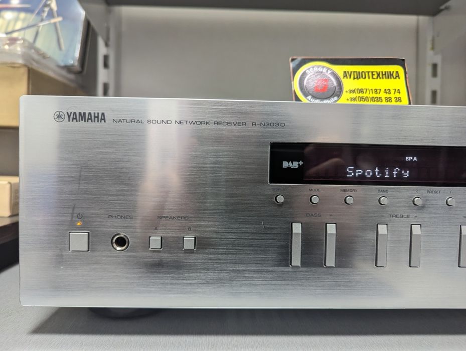 Р-в! Стерео ресивер Yamaha R-N303D. Wi-Fi, Bluetooth, Airplay, ЦАП.