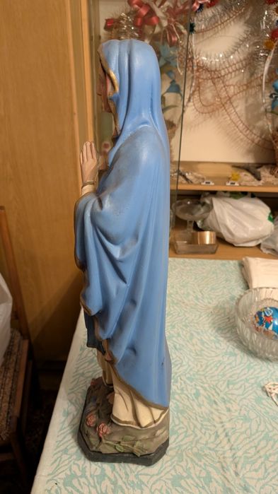 Figurka Matki Boskiej
