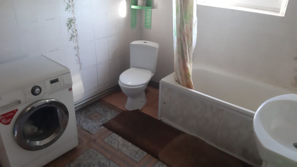 Здам кiмнату дiвчинi(жiнцi).сімейній парі.