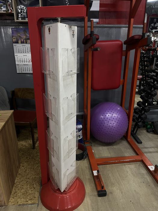 Стійка яка крутиться