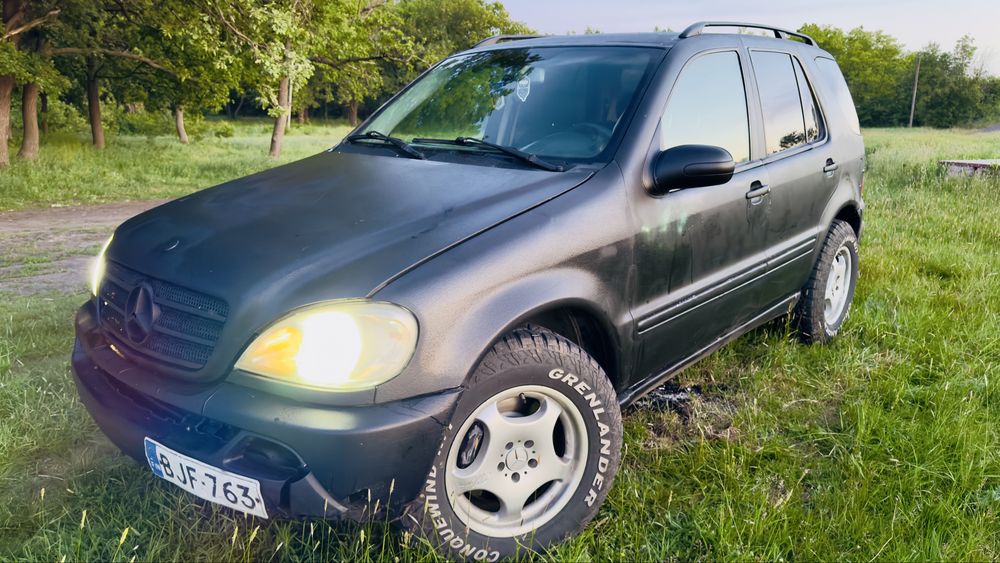 Mercedes-Benz ML 270 2.7 diesel (2002 рік)