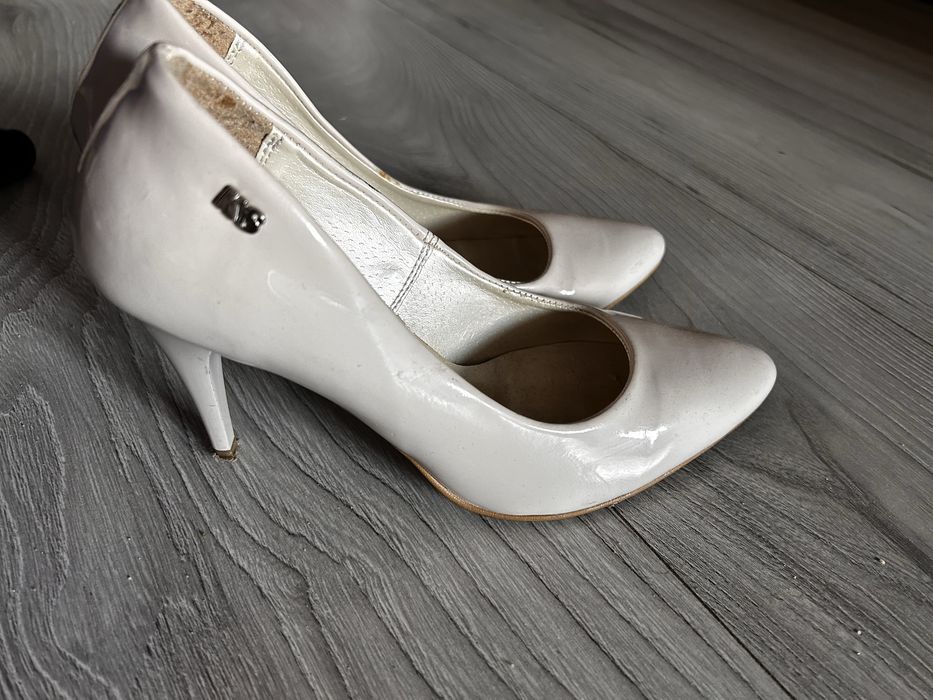 Buty polskiej marki Krzyś-But, rozmiar 38