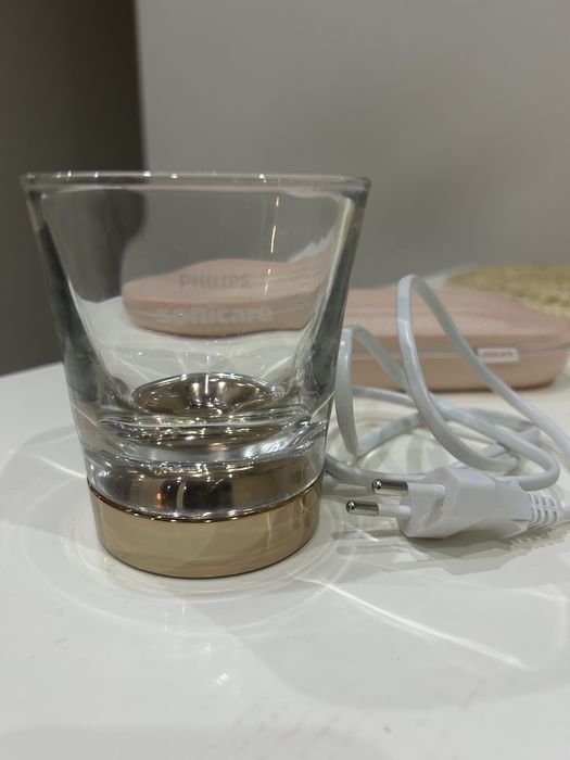 Zestaw ładowarek do szczoteczki sonicznej philips