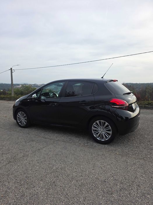 Peugeot 208 Pure Tech Gasolina