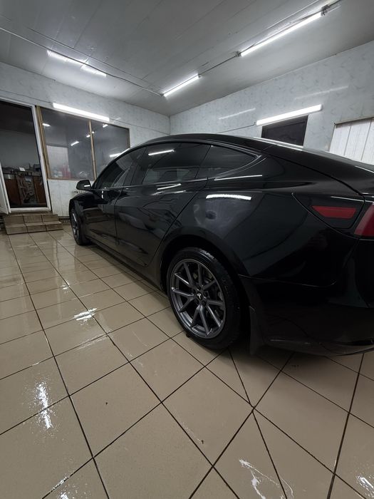 Tesla model 3 2022 года Leng Range82.5КвТ