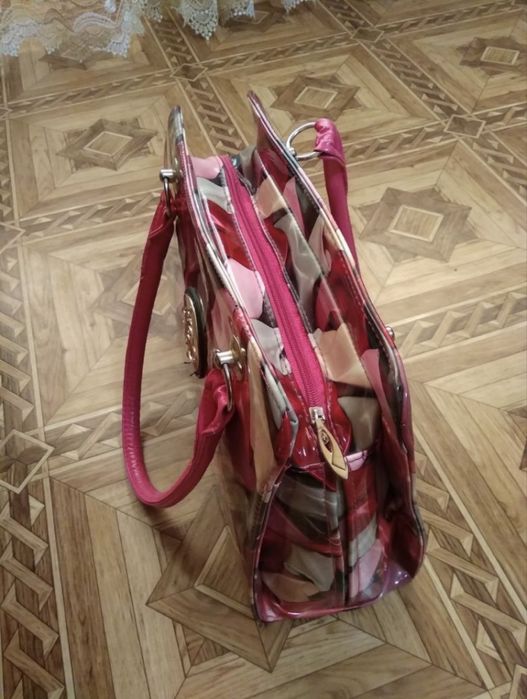 Женская сумка красивая