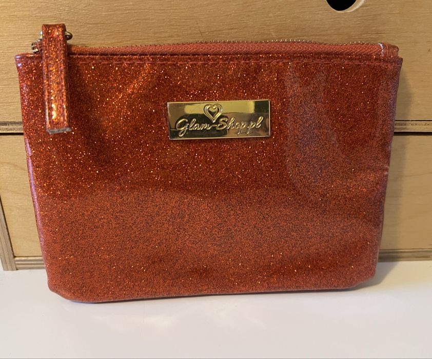 Kosmetyczka Glamshop czerwona brokatowa kalendarz adwentowy