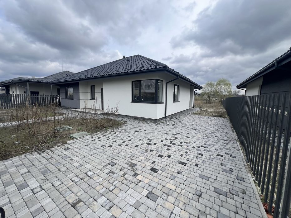 Продам клубний дім 130 кв 3 кім вихід на воду Гнідин Гнедин
