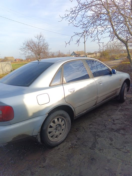 Ауді  А4 В5. НА  СМС немає можливості відповідати, на  ВАТЦА