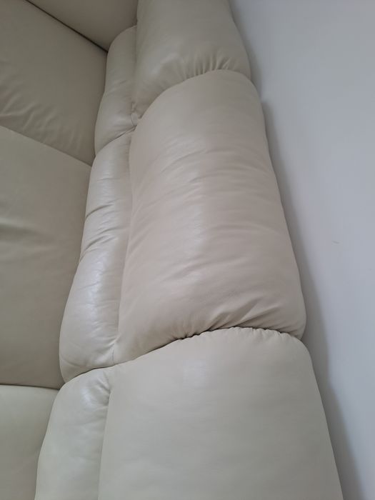 Sofá com chaise long 100% pele