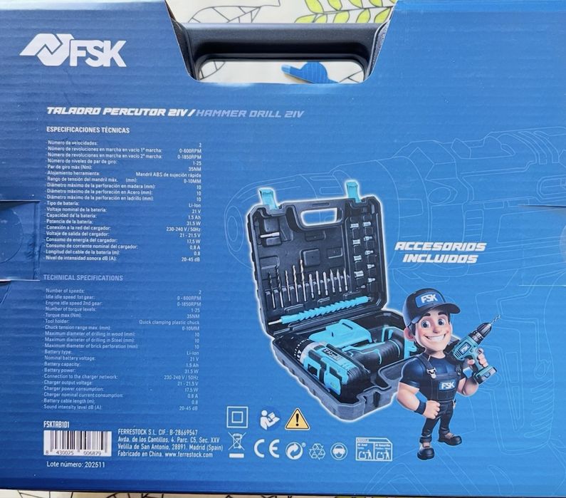Screwdriver with Hammer Function and Accessories479419599559086081