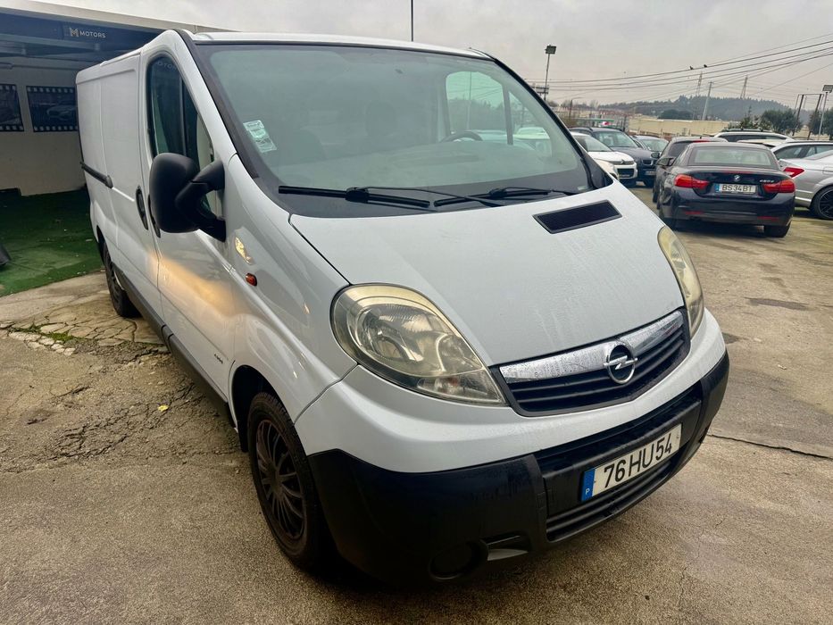 Opel Vivaro longa