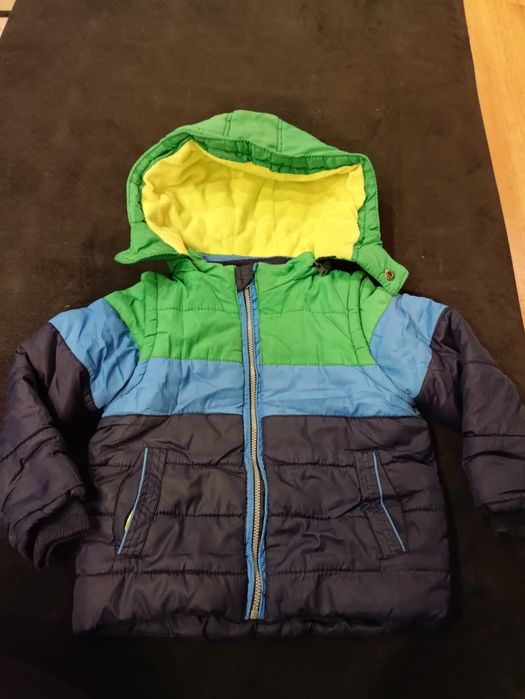 Kurtka zimowa z odpinanymi rękawkami