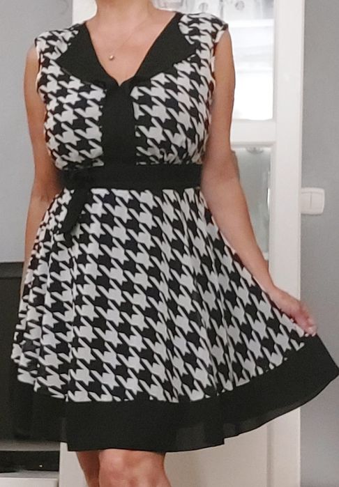 Sukienka Love Drobe L bialo-czarna pepitka