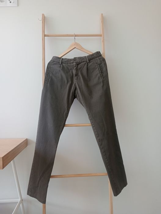 Calça clássica castanha DR&N