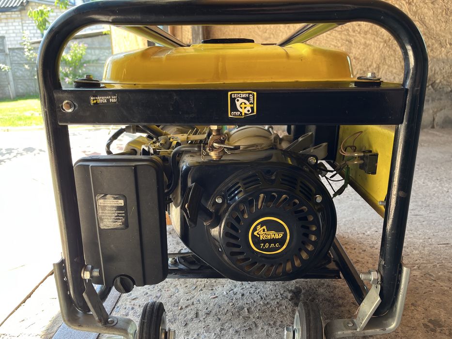 Генератор бензиновий 3 кВт Кентавр КБГ283а