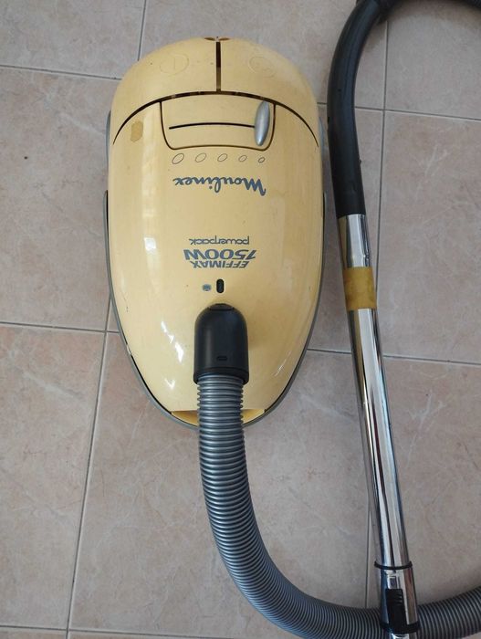 Aspirador Moulinex  Funcional - Usado