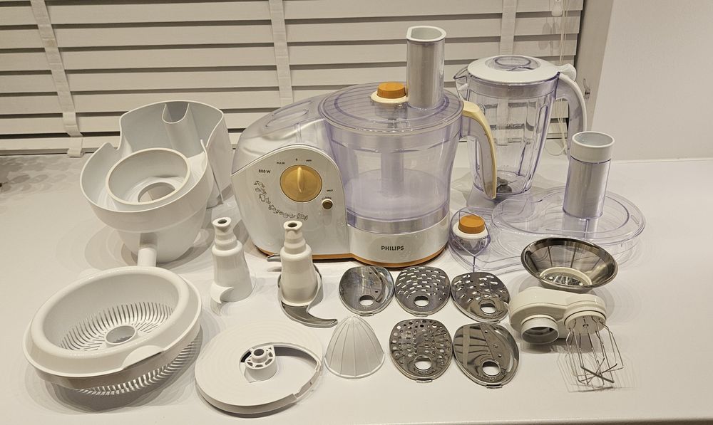 Robot kuchenny Philips HR7745 o mocy800W