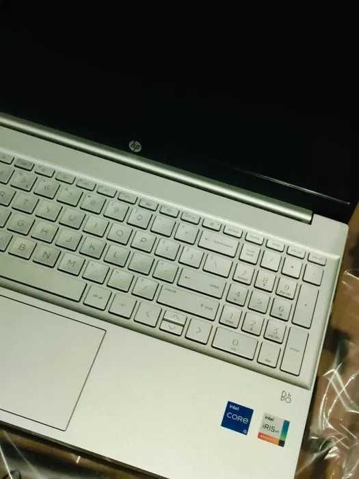 1680/24 Laptop HP 15-eg2570nw 15" Intel Core i5 16 GB / 512 GB NOWY