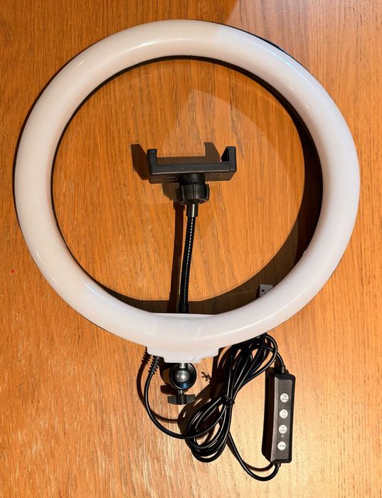 Ring Light LED RGB com Tripe e Comando Bluetooth Completo