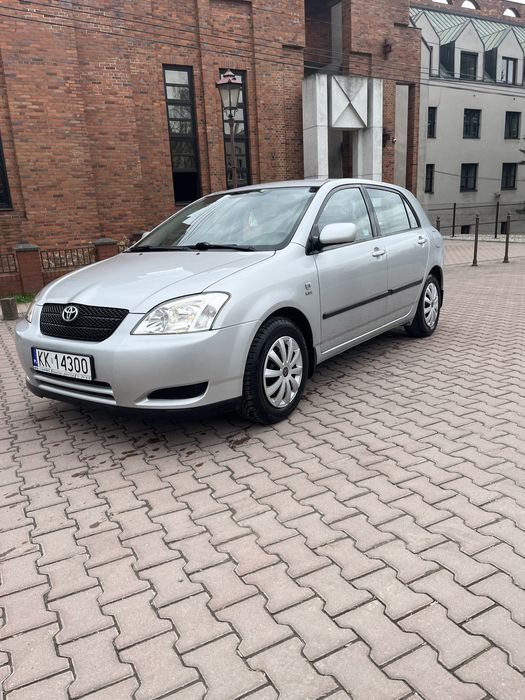 Toyota corolla benzynka gaz salon polska