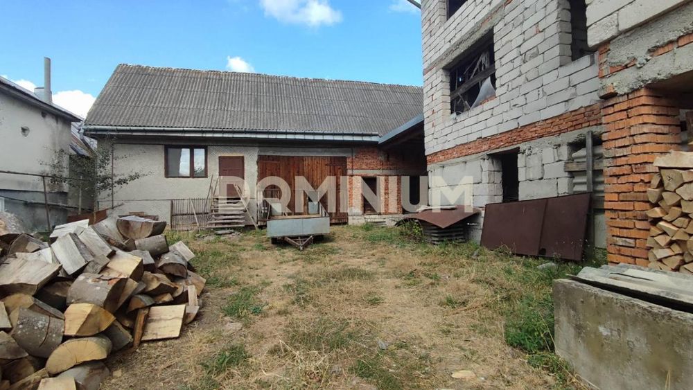 Продається будинок в селі Іза