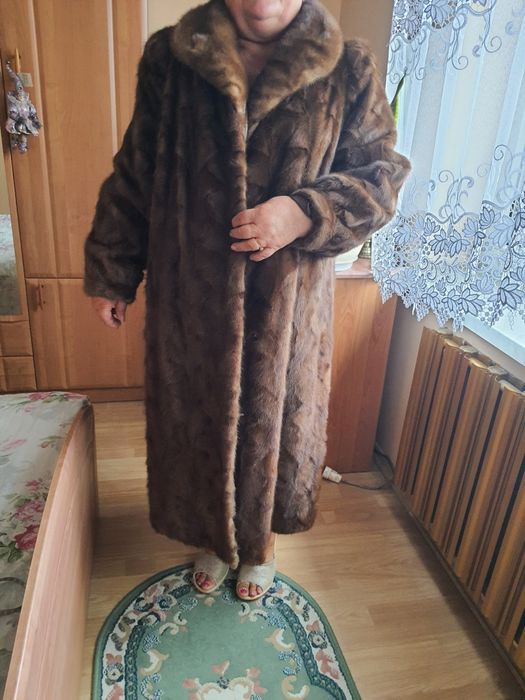 Futro naturalne z norek r. 48/50