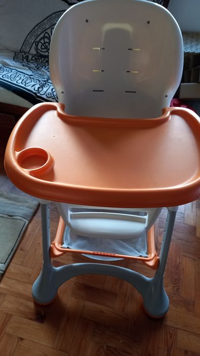 Cadeira de bebé para comer