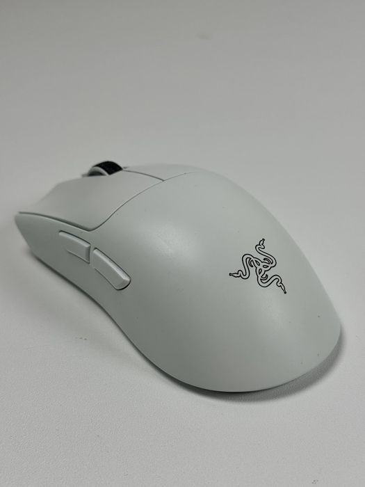 Бездротова ігрова миша Razer Viper V3 Pro White (‎RZ01-05120200-R3G1)