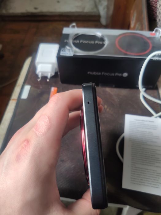 Смартфон Nubia Focus pro 5G 8/256