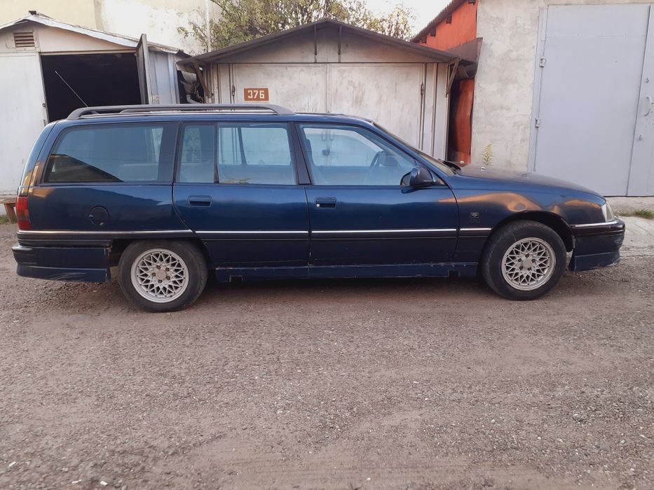 Opel omega A 1993 р.