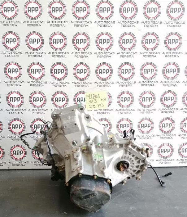 Caixa de velocidades Mazda 323 2.0 TD DE 2003.
