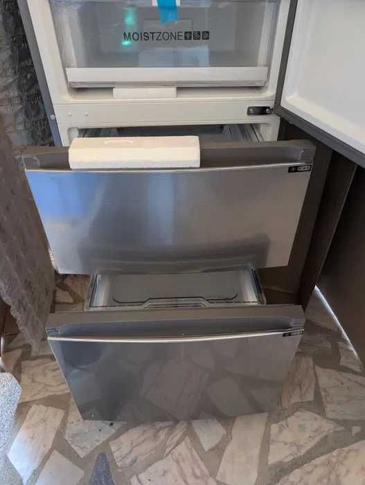 Frigorífico Combinado HAIER - No Frost - 200 cm - 354 L - Inox - Novo c/garantia