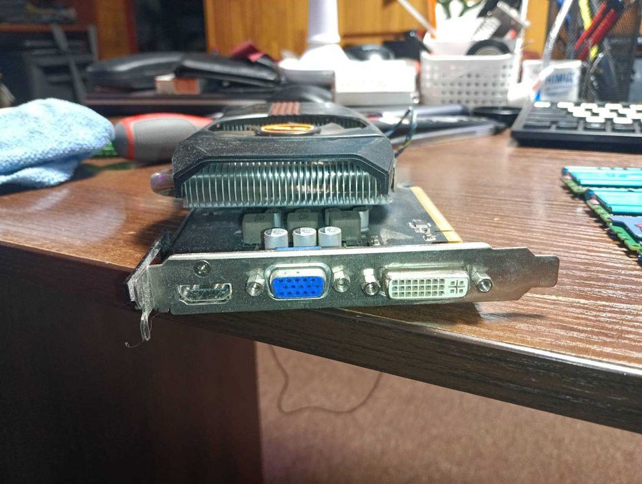 Відеокарта Asus PCI-Ex AMD Radeon HD 6770 1GB DDR5