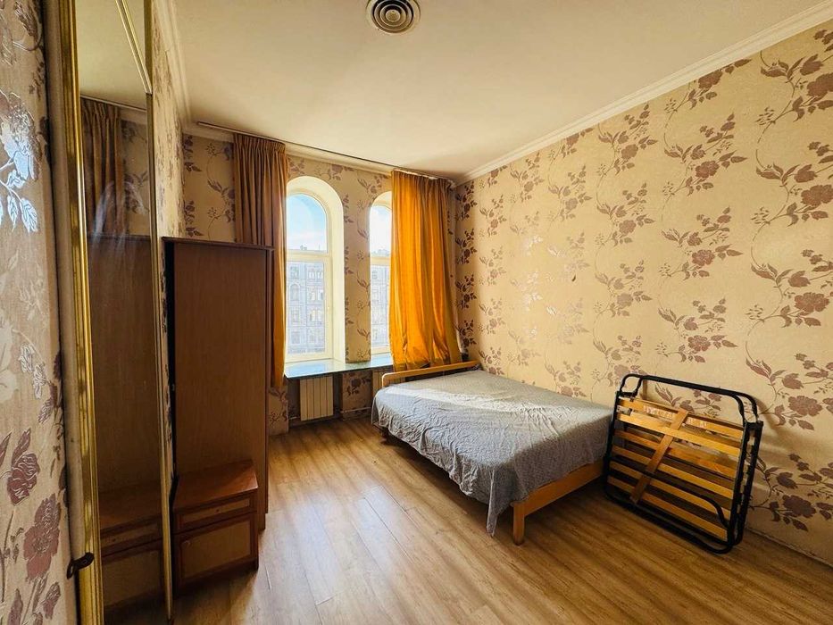 Продам квартиру з каміном вул Басейна 15 Центр Бесарабка Хрещатик