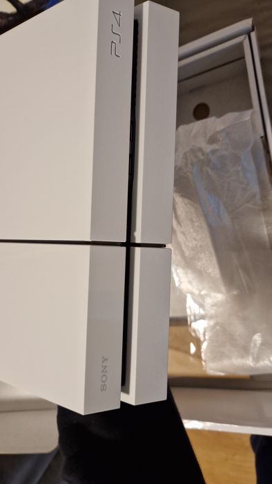 Playstation 4 branca garantia