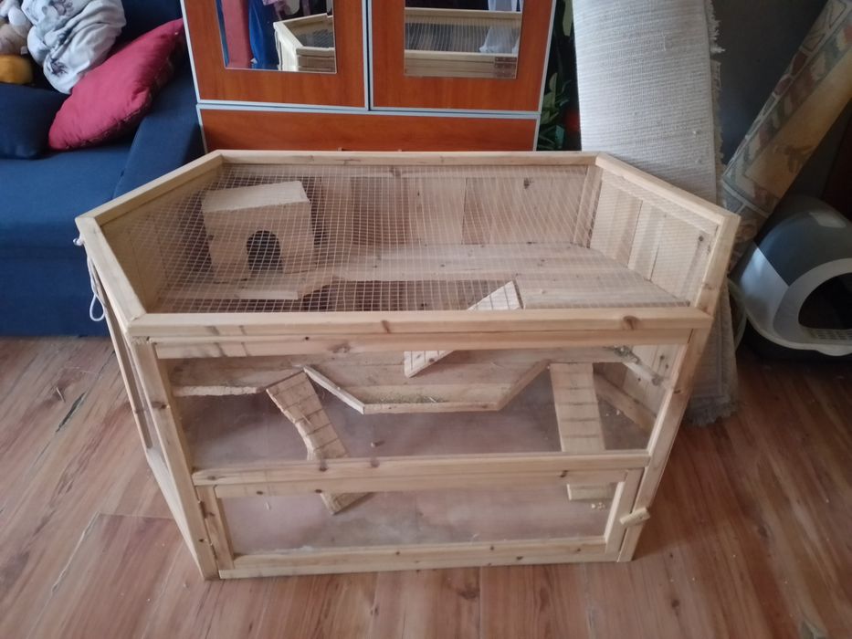 Sprzedam klatkę dla chomika . Świnki królika