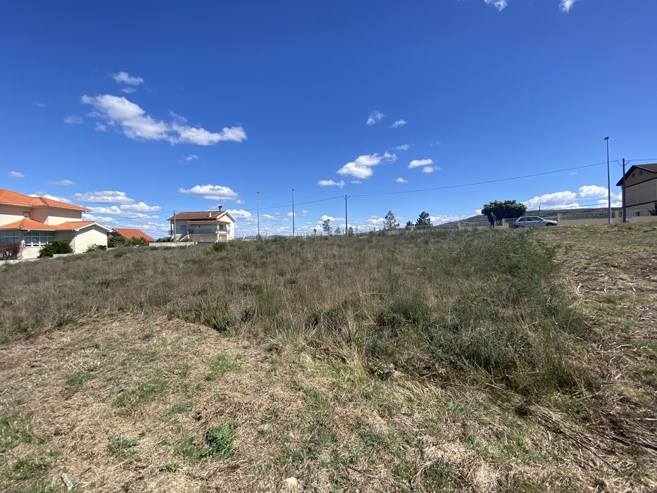 Lote Terreno 558m2 Mangualde