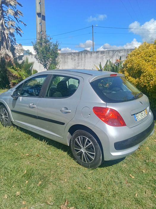 Peugeot 207 260 000km 2009 5P 1.4HDI