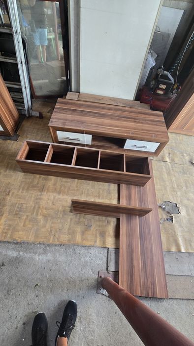 Sprzedam komplet solidnych mebli
