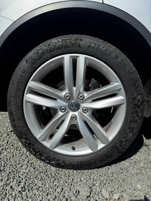 Диски з гумою колеса R20 5x130 Audi Q7 Touareg Cayenne