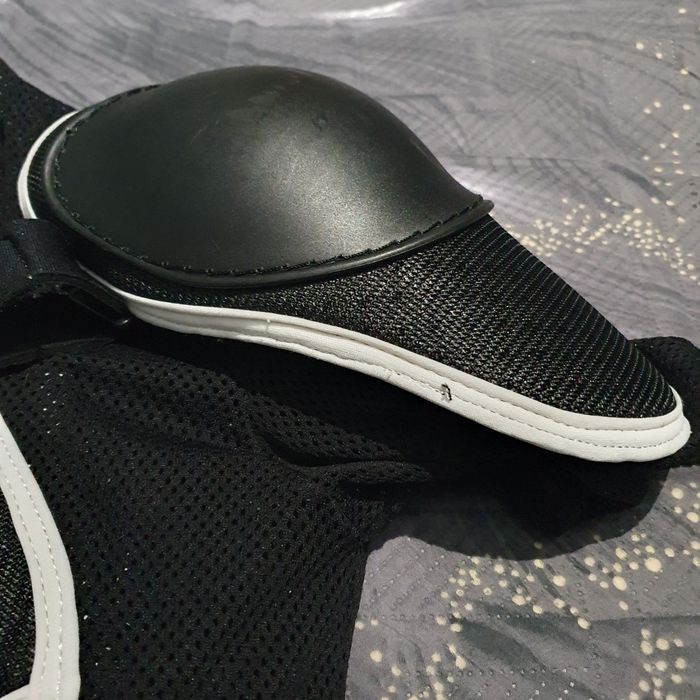 SIXSIXONE Assault Pressure Suite Colete Cervical