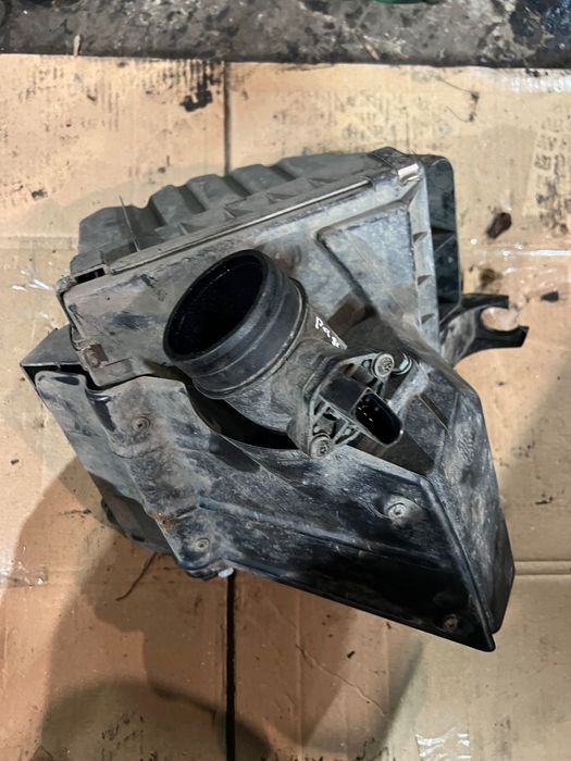 Корпус воздушного фильтра VOLKSWAGEN PASSAT B5 1,9 TDI пассат б5