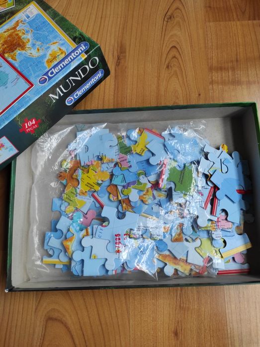 Puzzle geográfico mundo da clementoni