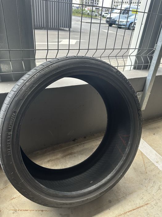 Toyo proxes sport 235 35 20